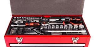 How to Clean Tool Box