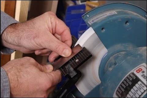 Step-by-Step Process to Use a Bench Grinder